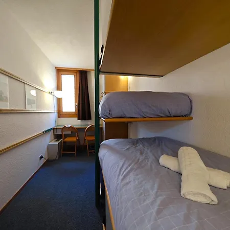 Hostdomus - Sansicario R12 Apartment *