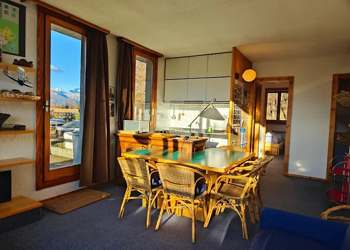 Hostdomus - Sansicario R12 Apartment